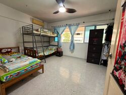 Blk 549 Jurong West Street 42 (Jurong West), HDB Executive #628443351